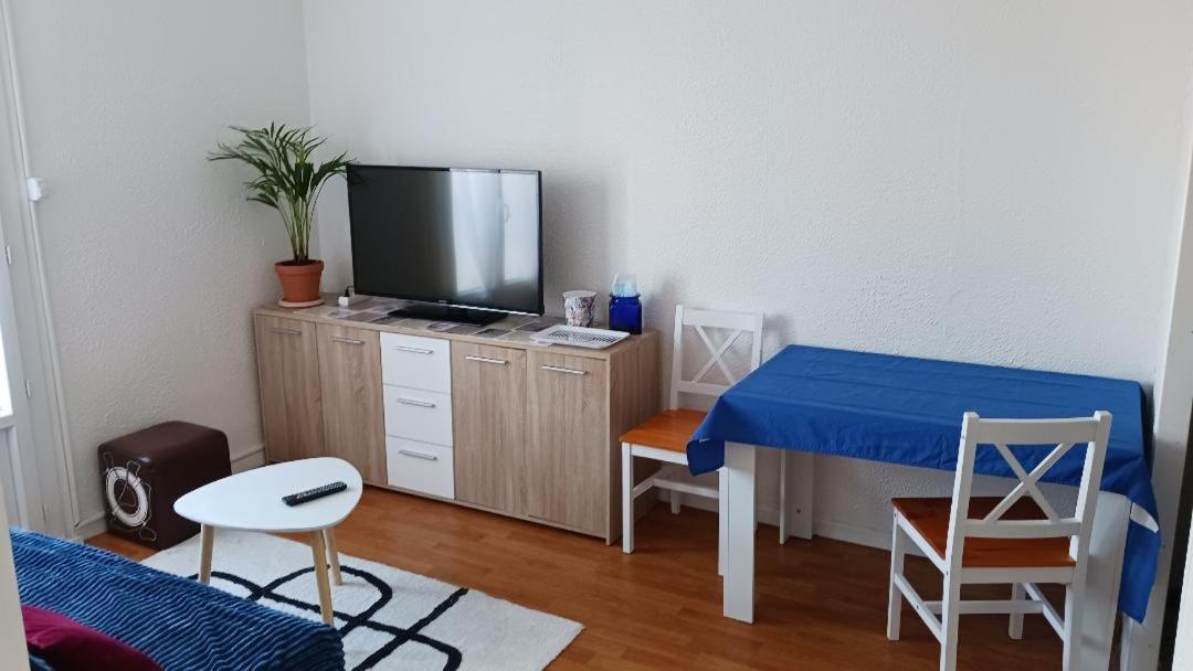 Appartement T2 Meuble Confort, Parking, Balcon,Pres Parc Des Expositions, Stades Perpignan Buitenkant foto